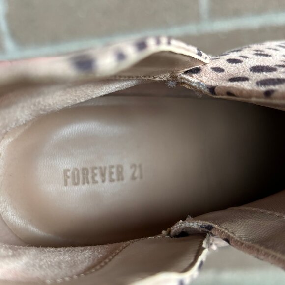 Forever 21 Cheetah Booties Womens Fall Winter - Picture 3 of 8